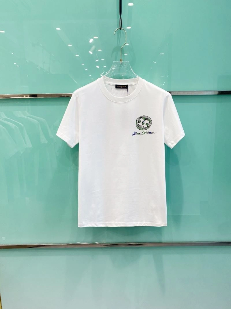 EyeCatching Louis Vuitton T-Shirts 135205