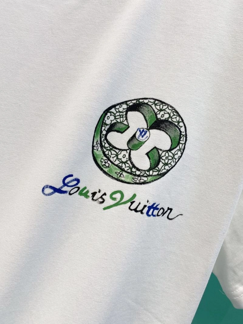 EyeCatching Louis Vuitton T-Shirts 135205