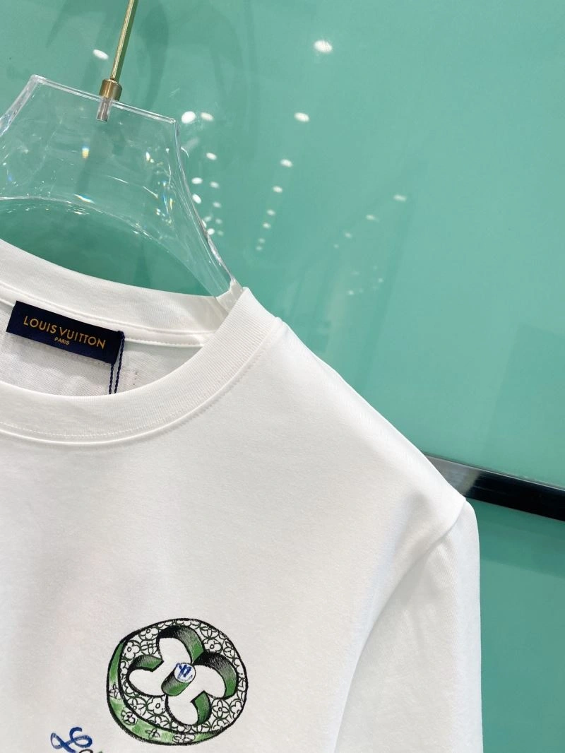 EyeCatching Louis Vuitton T-Shirts 135205