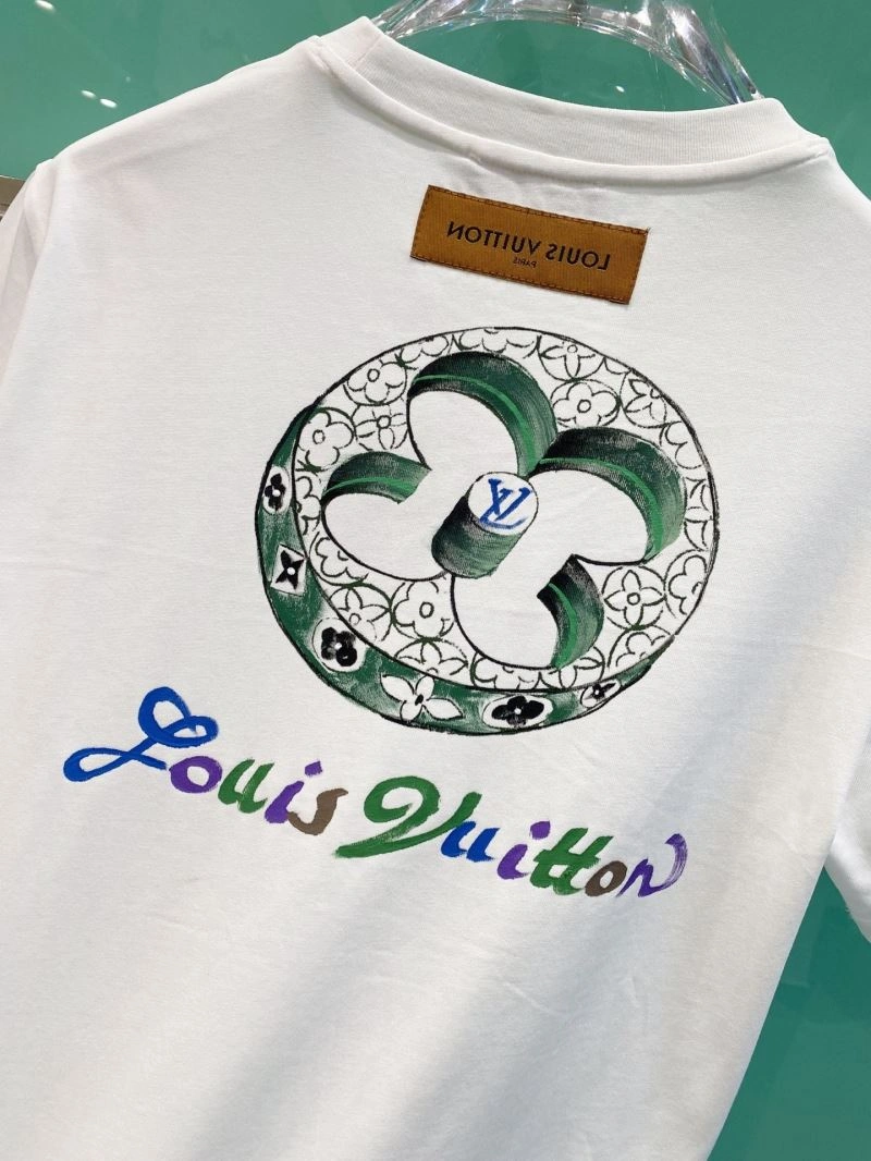 EyeCatching Louis Vuitton T-Shirts 135205