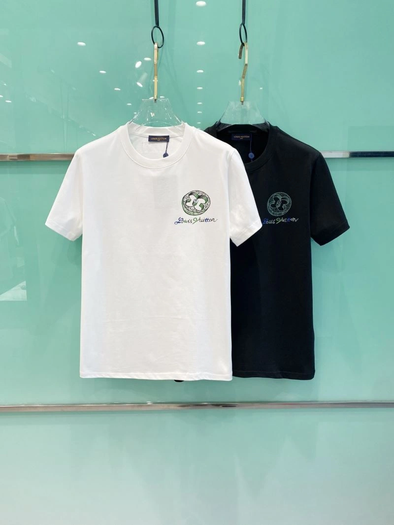 WellDesigned Louis Vuitton T-Shirts 135210