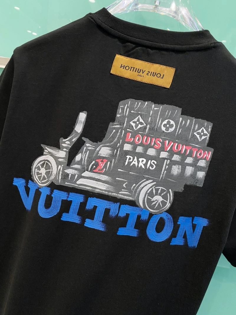 WellDesigned Louis Vuitton T-Shirts 135210
