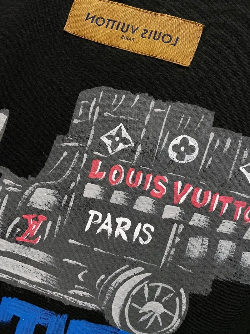 WellDesigned Louis Vuitton T-Shirts 135210