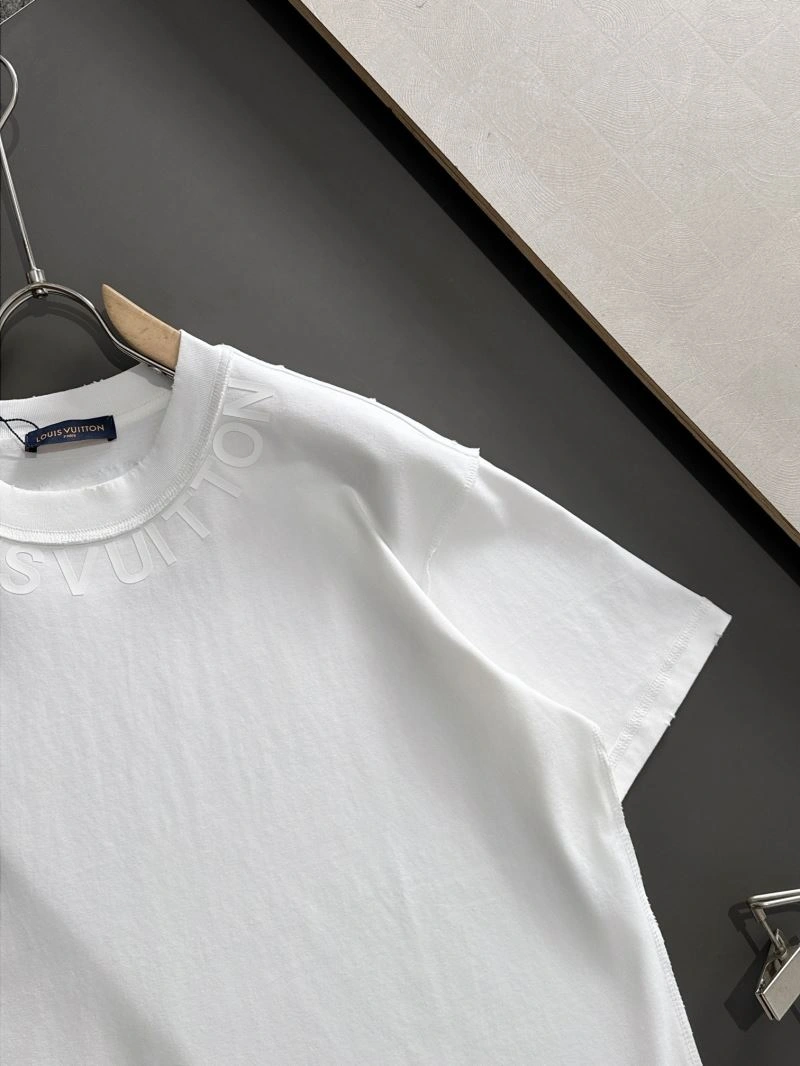 Louis Vuitton T-Shirts SmoothTexture 135206
