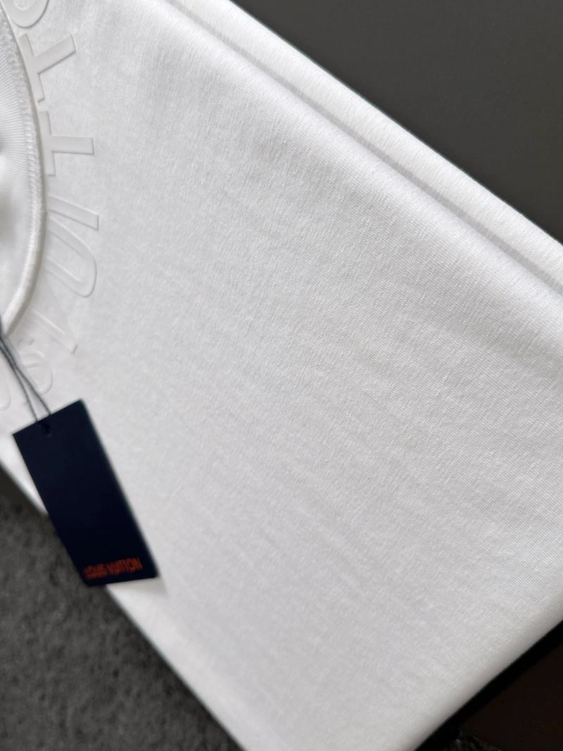 Louis Vuitton T-Shirts SmoothTexture 135206