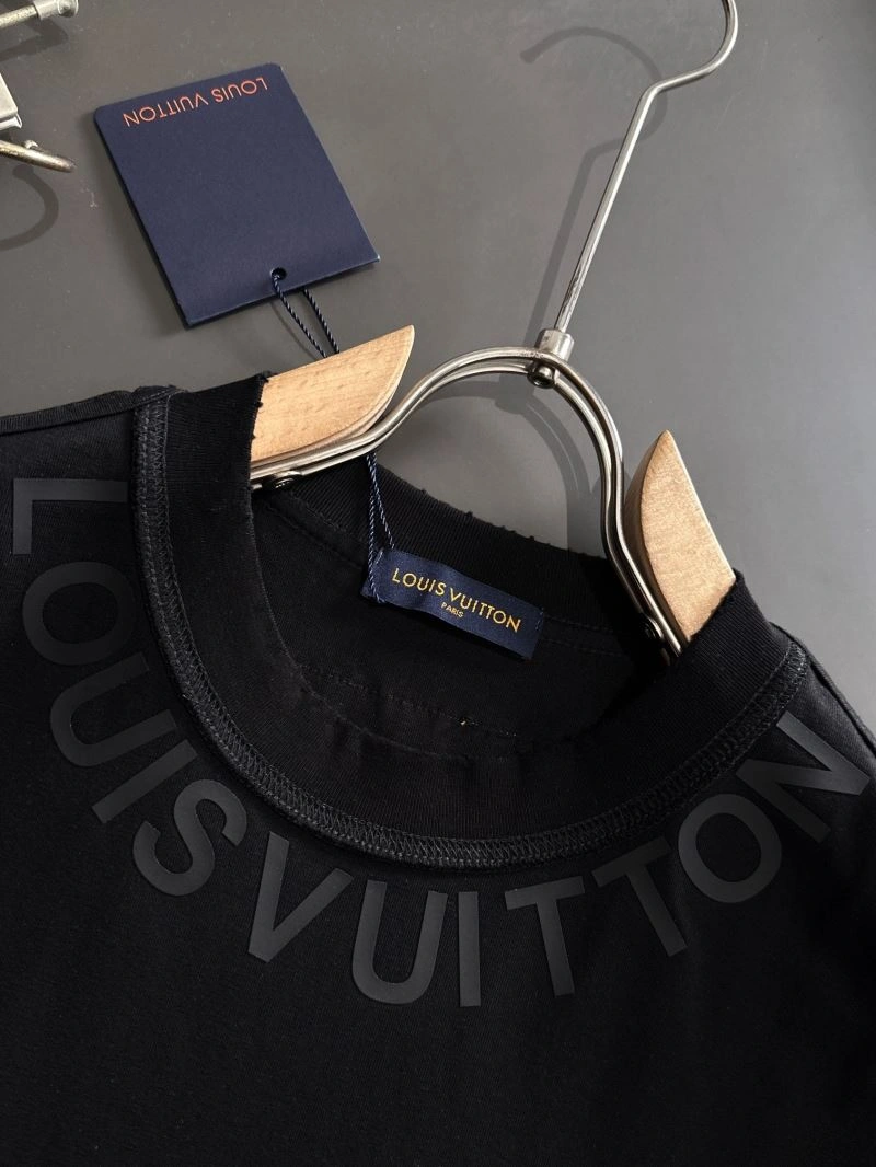 Louis Vuitton T-Shirts Flexible 135193