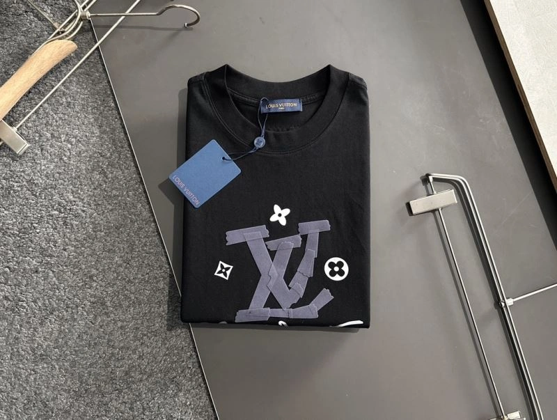 Louis Vuitton T-Shirts WellDesigned 135190