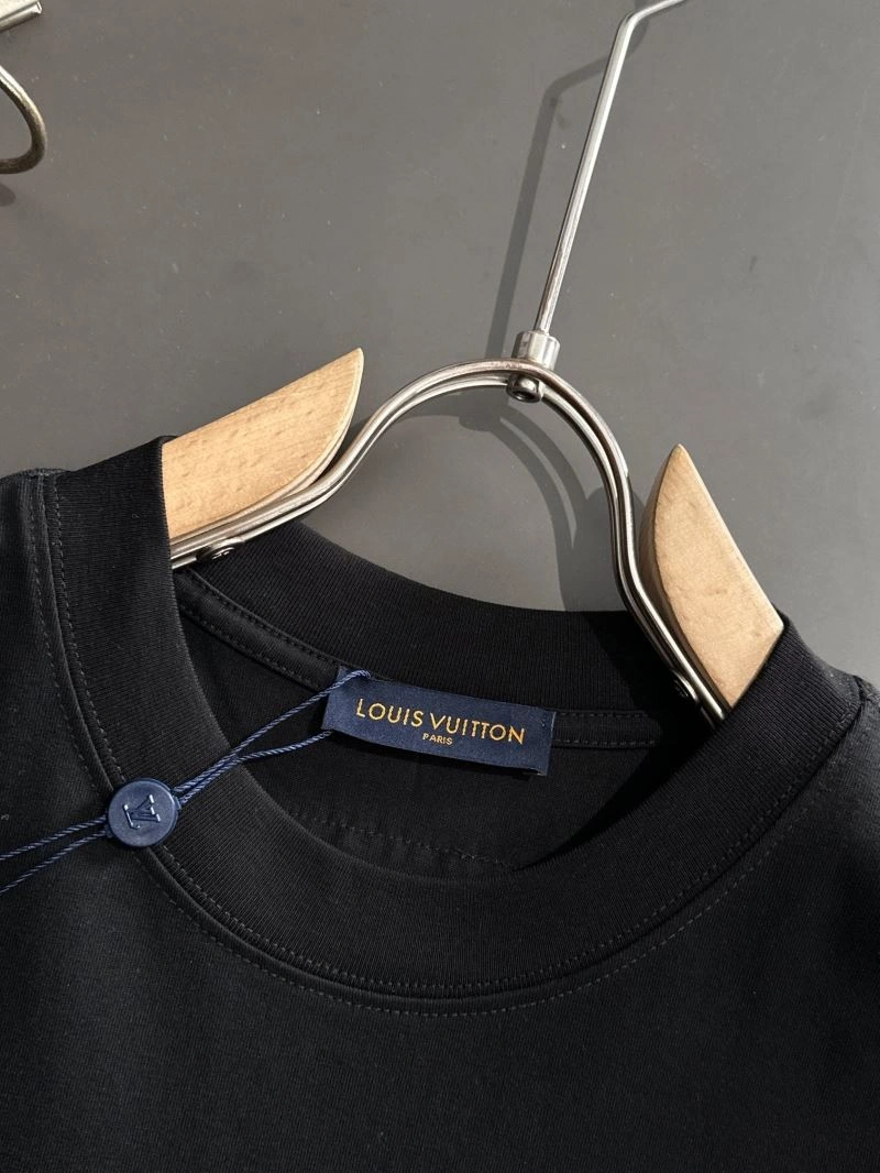 Louis Vuitton T-Shirts WellDesigned 135190