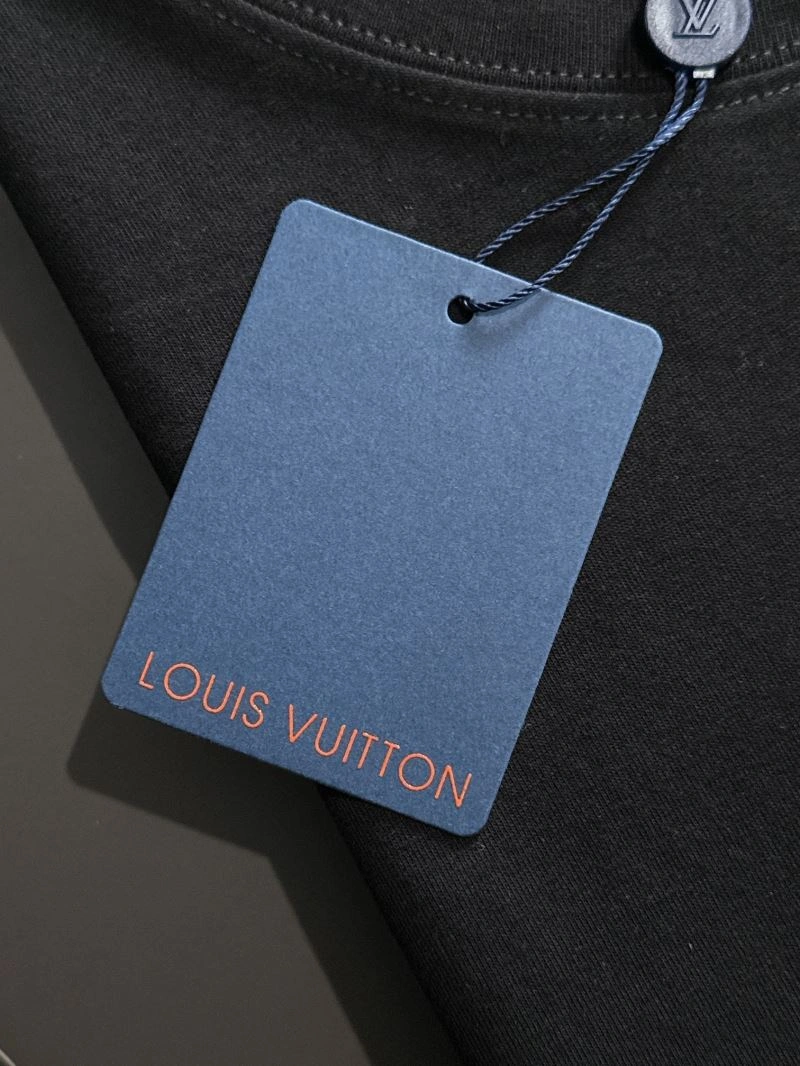 Louis Vuitton T-Shirts WellDesigned 135190
