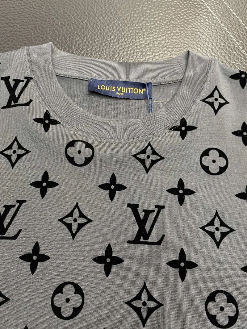 Unique Louis Vuitton T-Shirts 135189