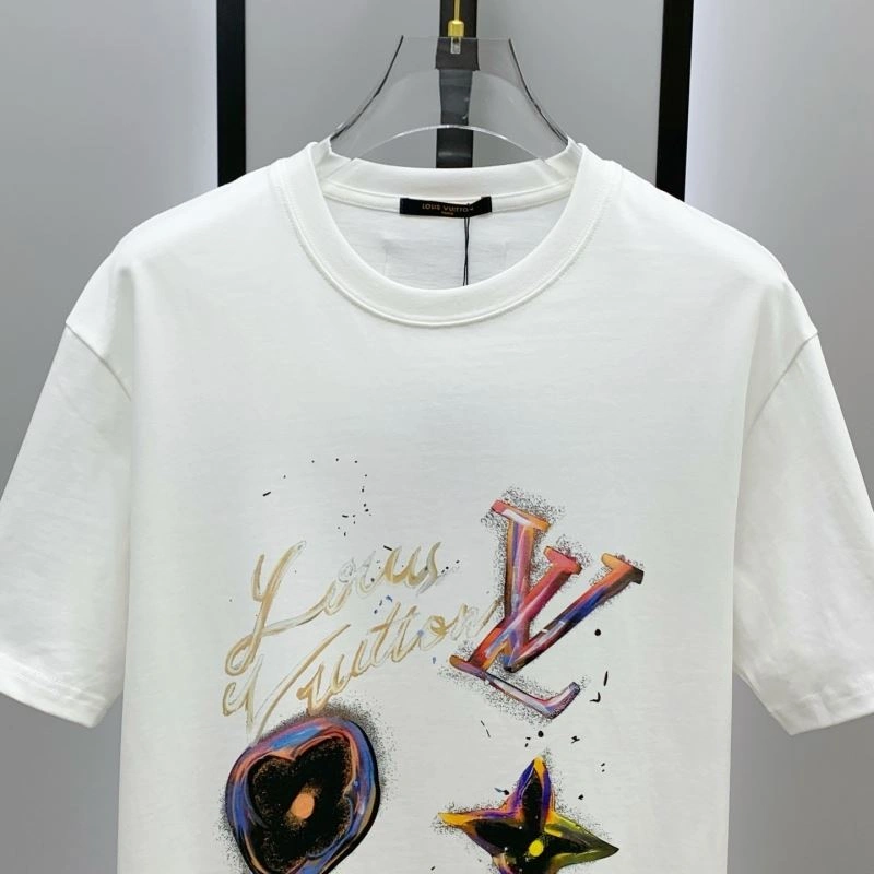Louis Vuitton T-Shirts OnTrend 135192