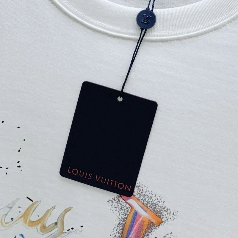 Louis Vuitton T-Shirts OnTrend 135192