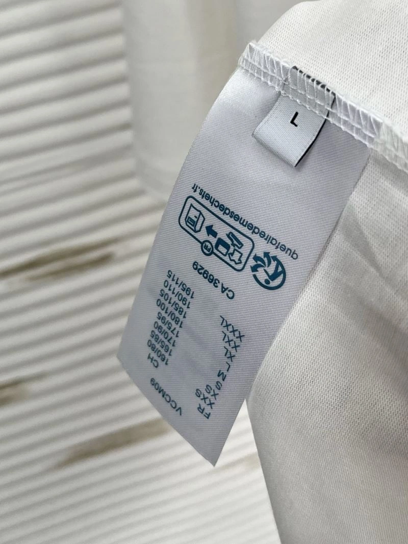 Popular Louis Vuitton T-Shirts 135186
