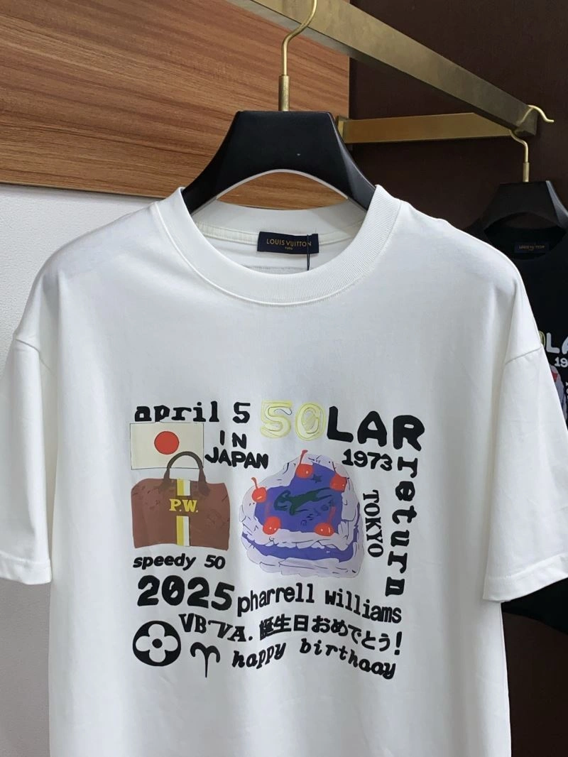 Versatile Louis Vuitton T-Shirts 135184