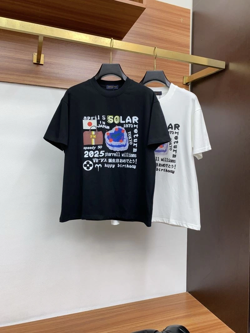 Versatile Louis Vuitton T-Shirts 135184