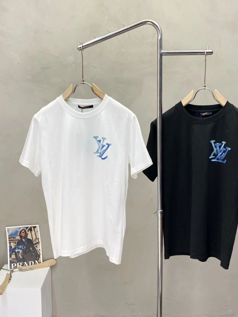 Chic Louis Vuitton T-Shirts 135178