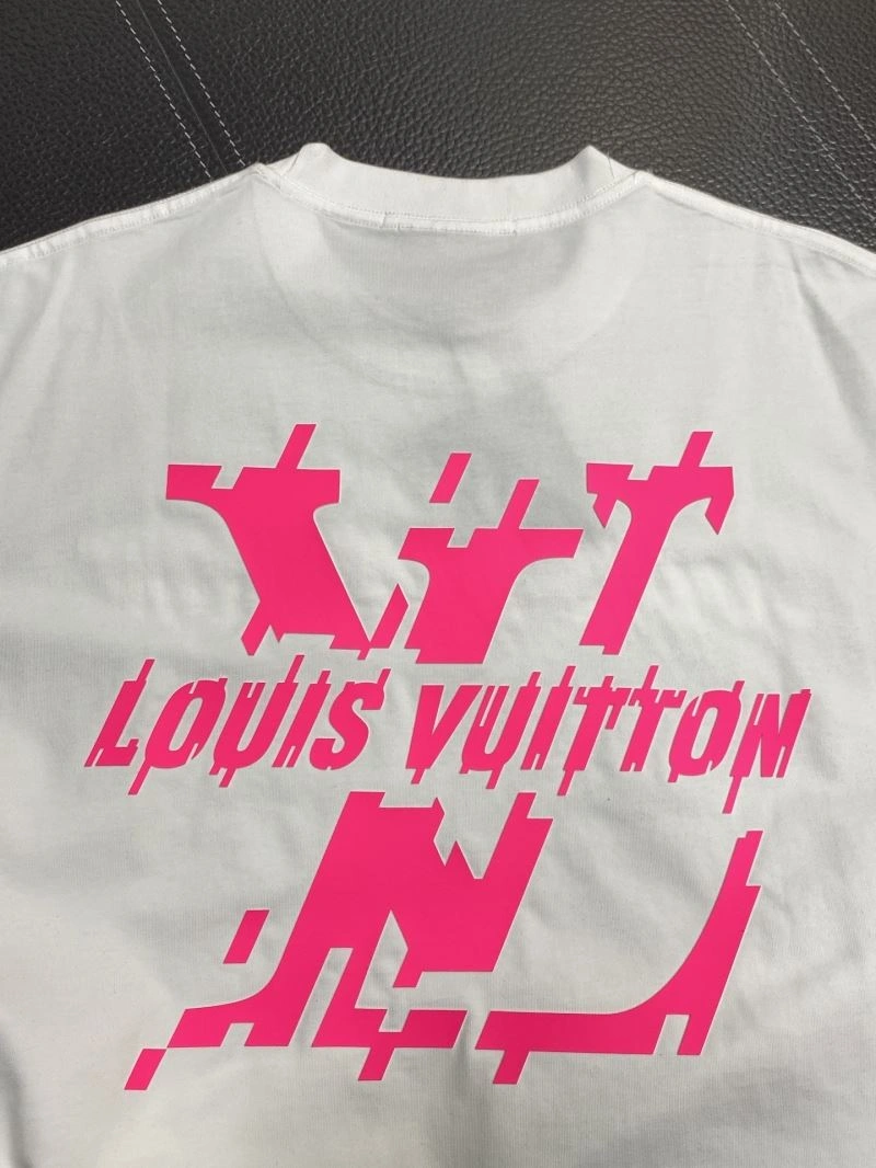 Louis Vuitton T-Shirts OdorResistant 135176