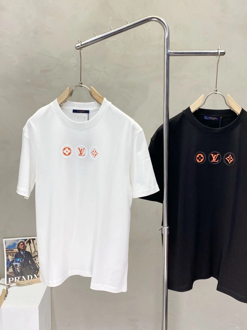 Comfortable Louis Vuitton T-Shirts 135177