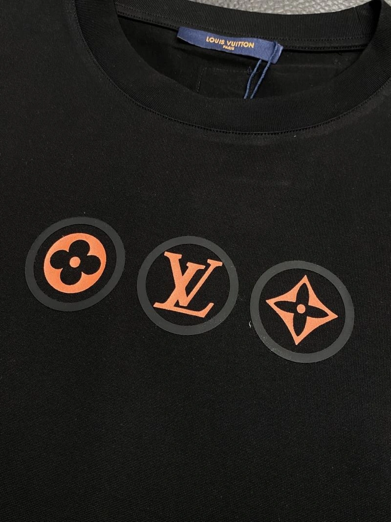 Comfortable Louis Vuitton T-Shirts 135177