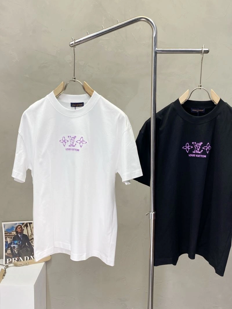 Louis Vuitton T-Shirts Cozy 135167