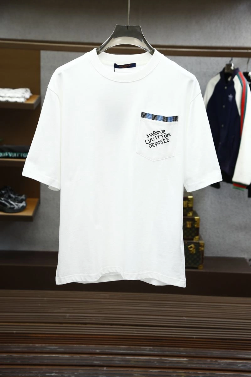 Practical Louis Vuitton T-Shirts 135181