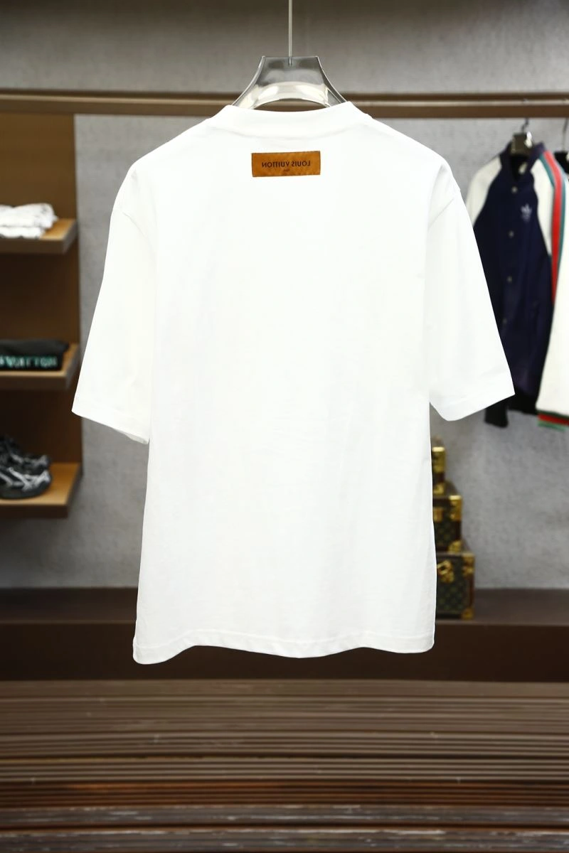 Practical Louis Vuitton T-Shirts 135181