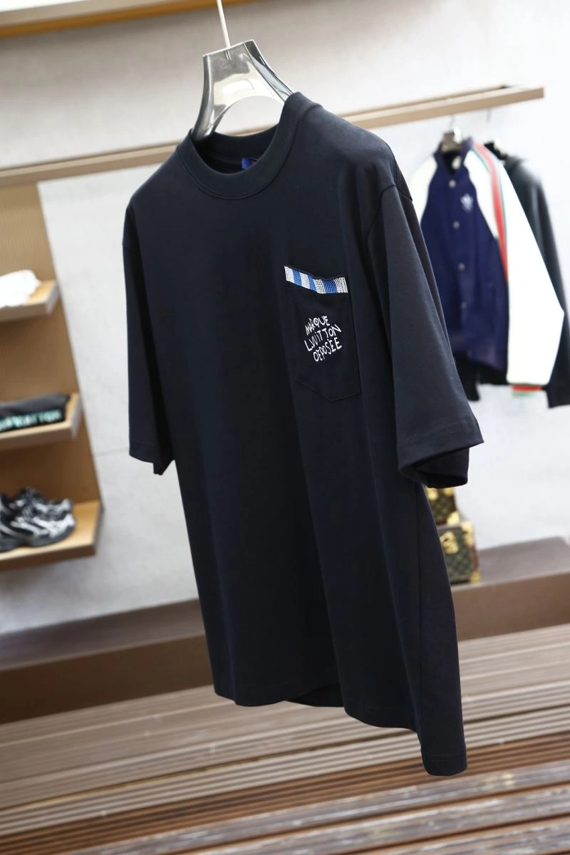 Practical Louis Vuitton T-Shirts 135181
