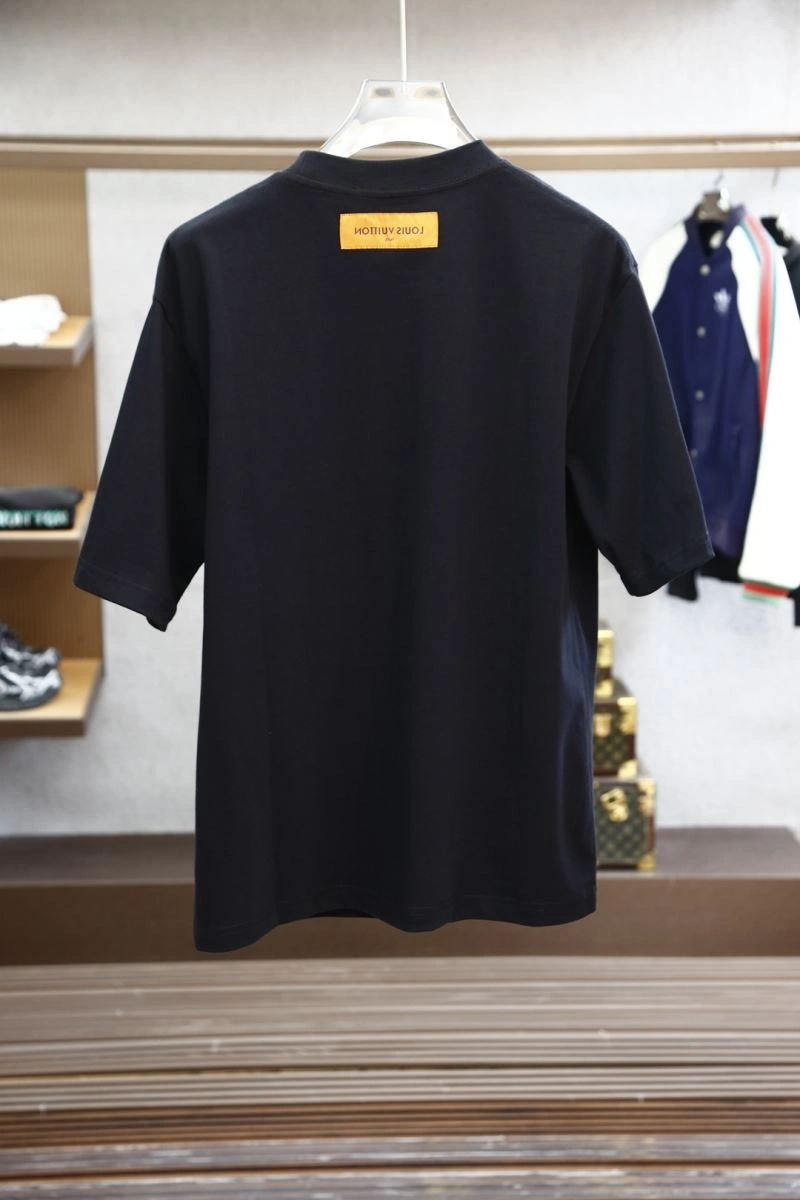 Practical Louis Vuitton T-Shirts 135181