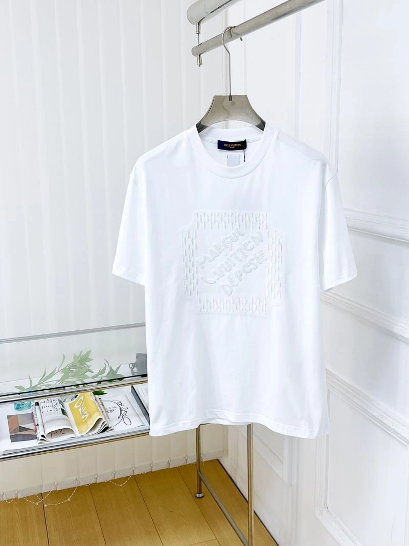 Durable Louis Vuitton T-Shirts 135170