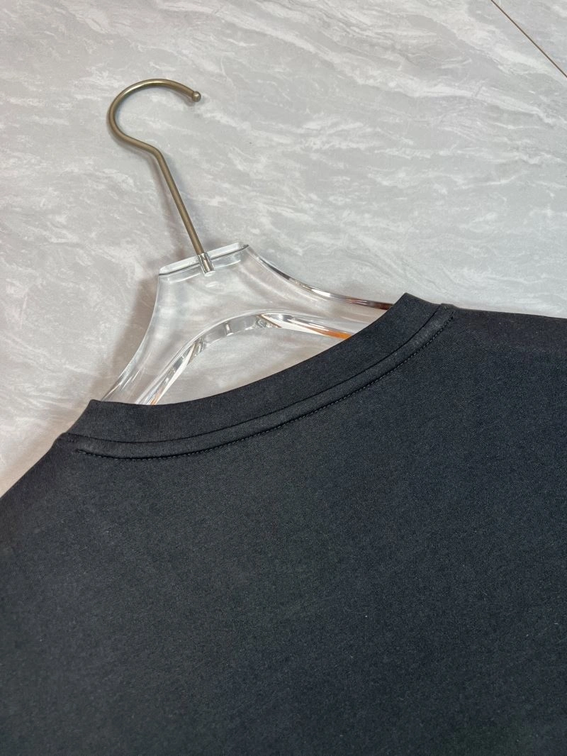 Breathable Louis Vuitton T-Shirts 135179