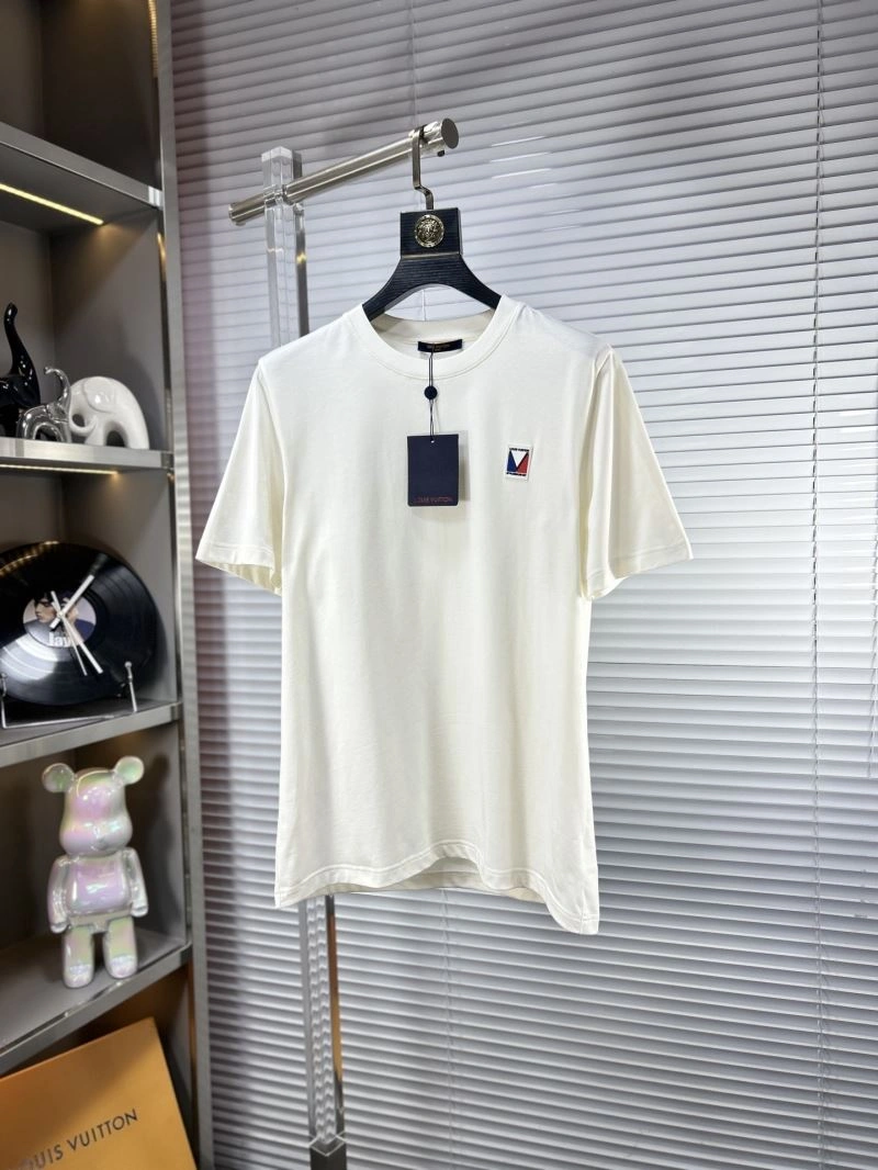 Louis Vuitton T-Shirts Comfortable 135175