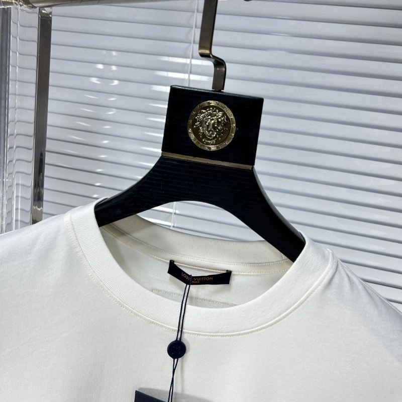 Louis Vuitton T-Shirts Comfortable 135175