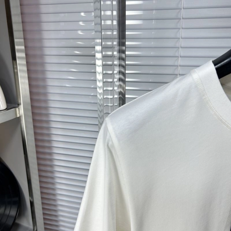 Louis Vuitton T-Shirts Comfortable 135175