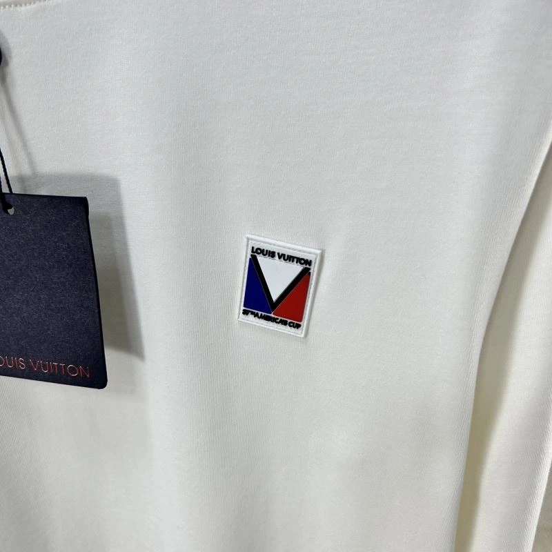 Louis Vuitton T-Shirts Comfortable 135175