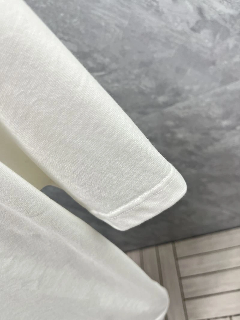 Louis Vuitton T-Shirts ModernLook 134810