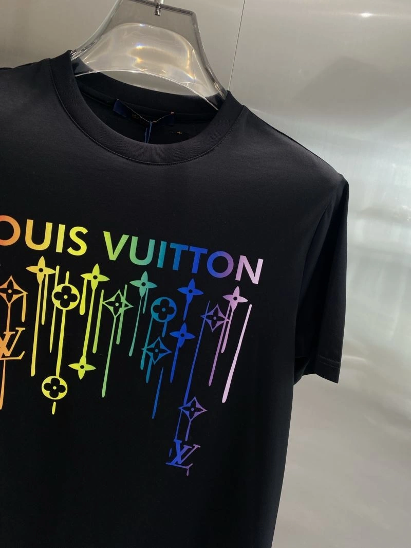 Louis Vuitton T-Shirts Modern 134823