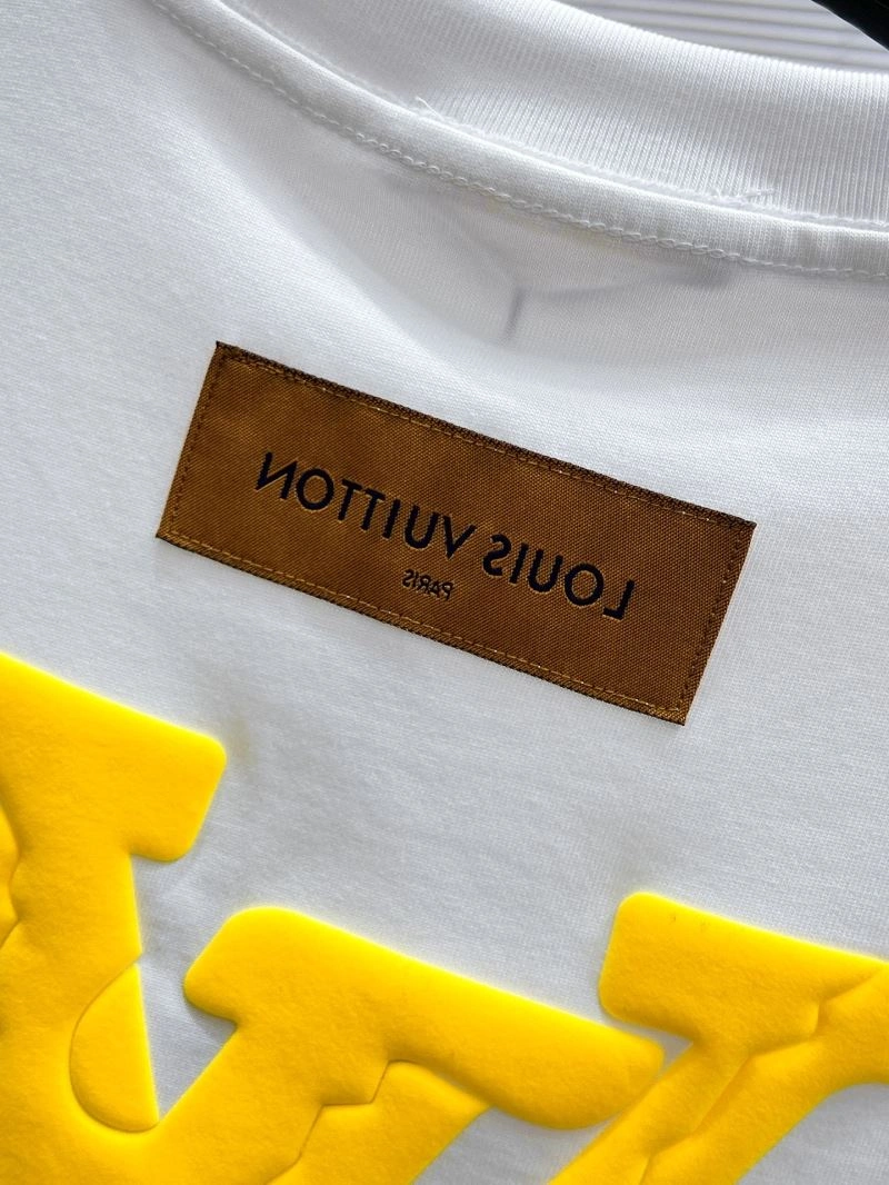 Practical Louis Vuitton T-Shirts 134766