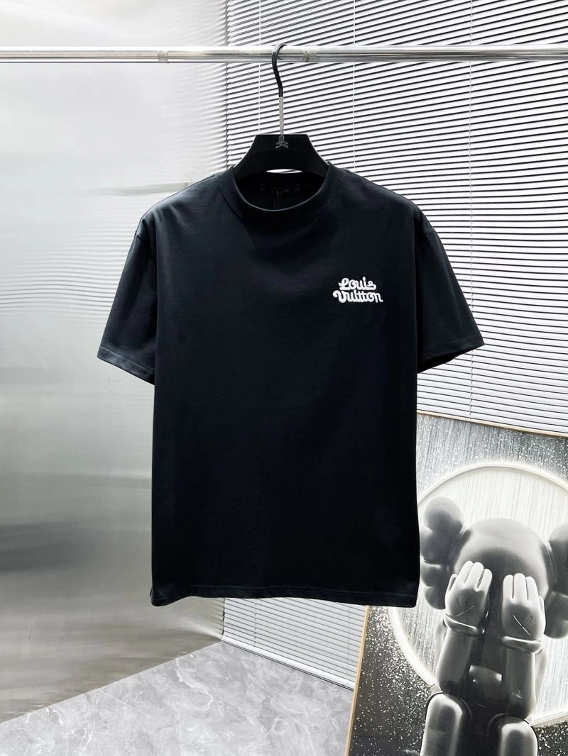 Louis Vuitton T-Shirts Sleek 134769