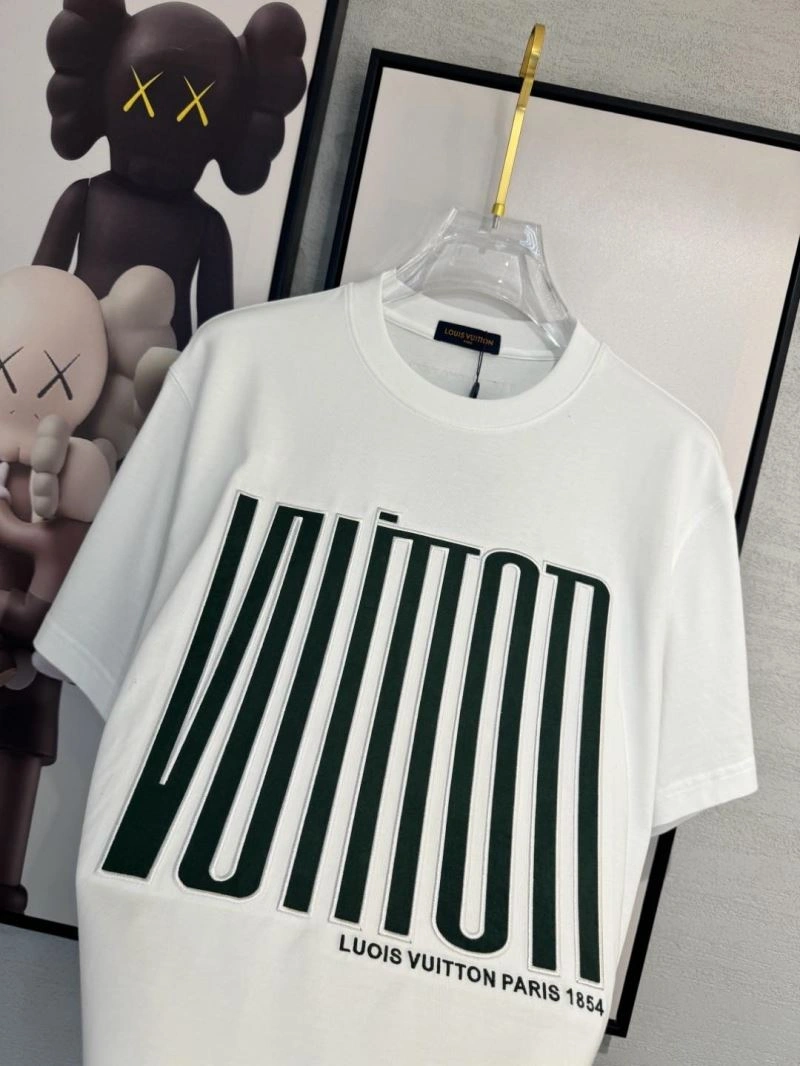 Louis Vuitton T-Shirts Unisex 134780
