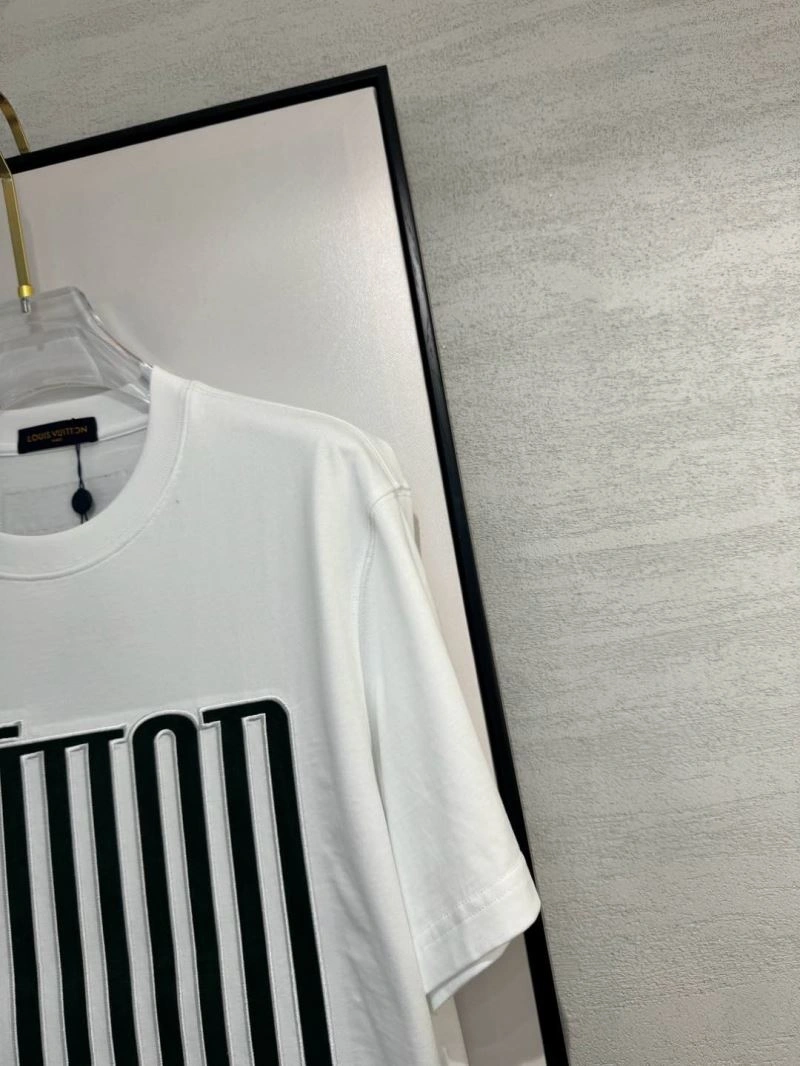 Louis Vuitton T-Shirts Unisex 134780