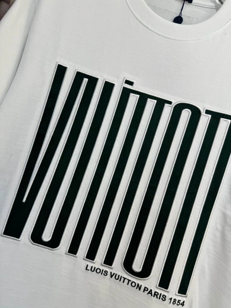 Louis Vuitton T-Shirts Unisex 134780