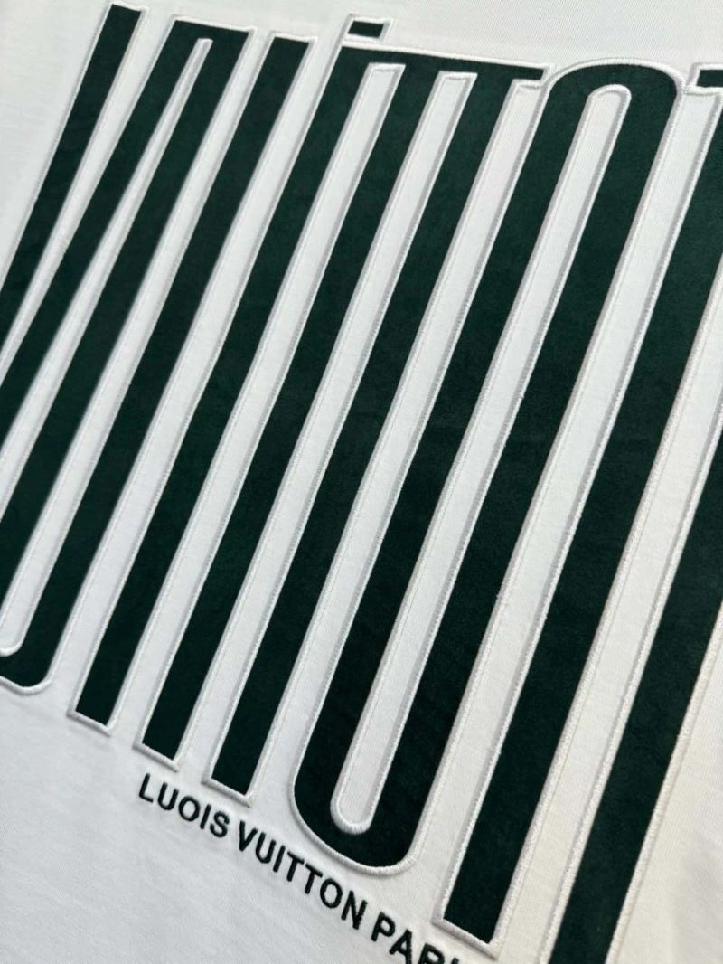 Louis Vuitton T-Shirts Unisex 134780