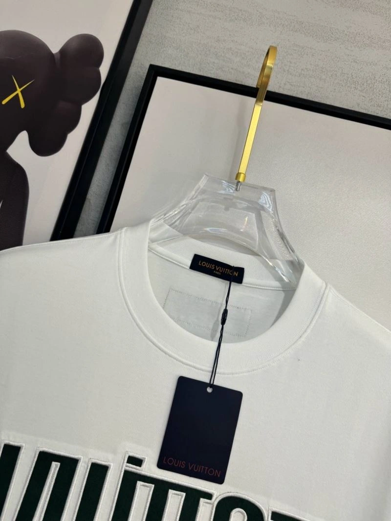 Louis Vuitton T-Shirts Unisex 134780