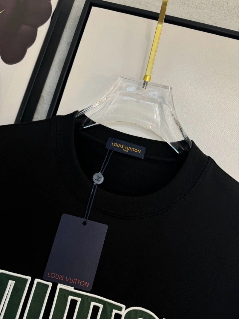 Classic Louis Vuitton T-Shirts 134761