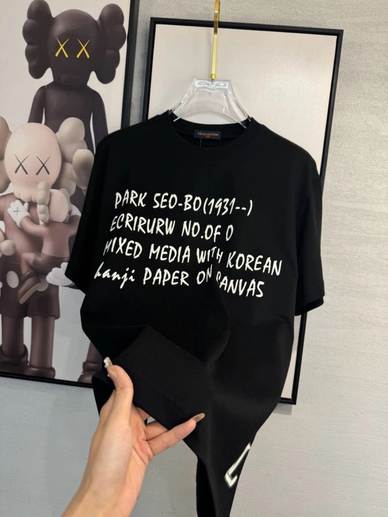 TechFriendly Louis Vuitton T-Shirts 134772