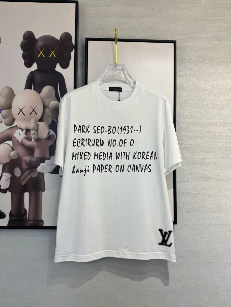 TravelReady Louis Vuitton T-Shirts 134782
