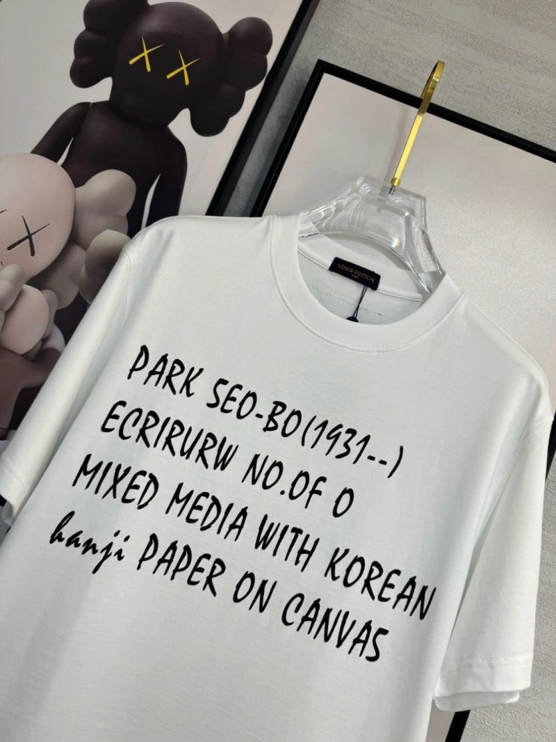 TravelReady Louis Vuitton T-Shirts 134782