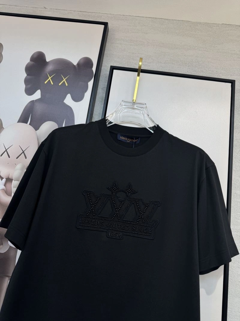 Louis Vuitton T-Shirts Seasonal 134781