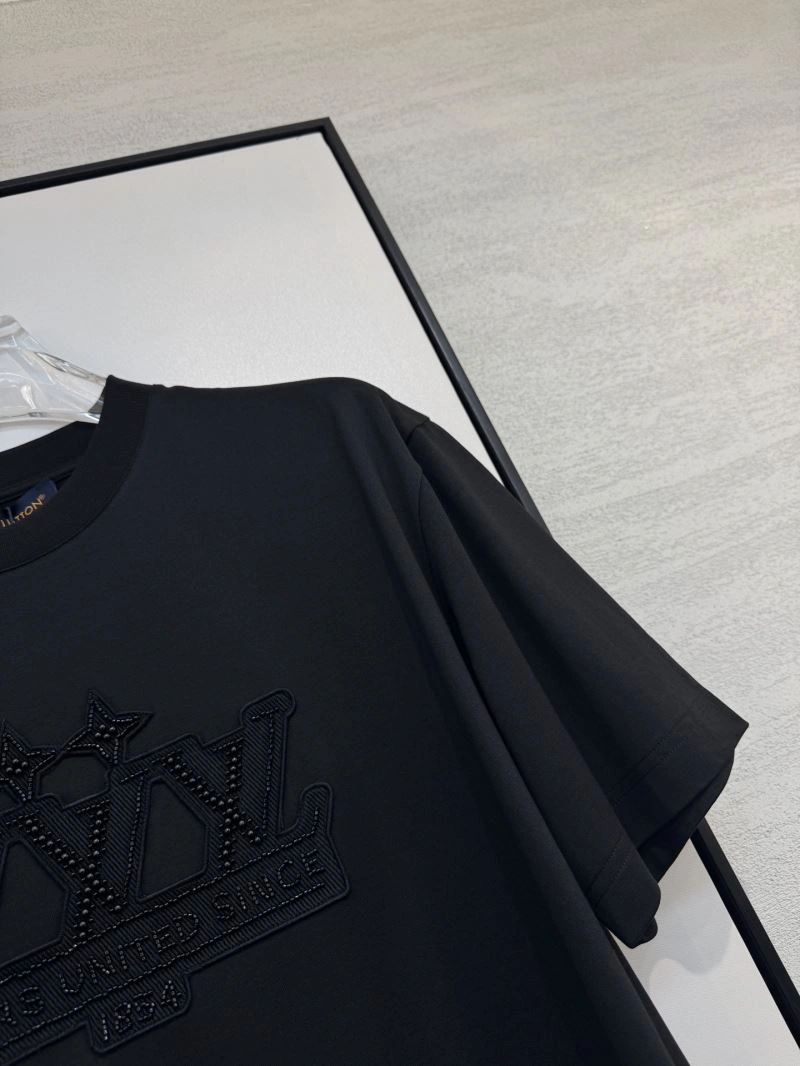 Louis Vuitton T-Shirts Seasonal 134781