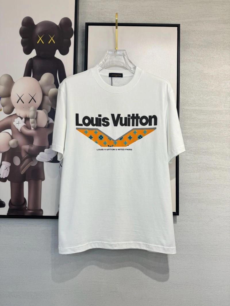 Louis Vuitton T-Shirts Comfortable 134777